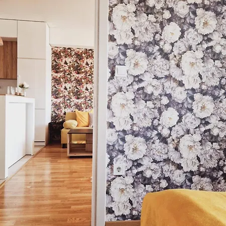 Апартаменти Urban Garden *