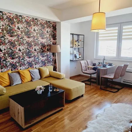 Apartment Urban Garden *